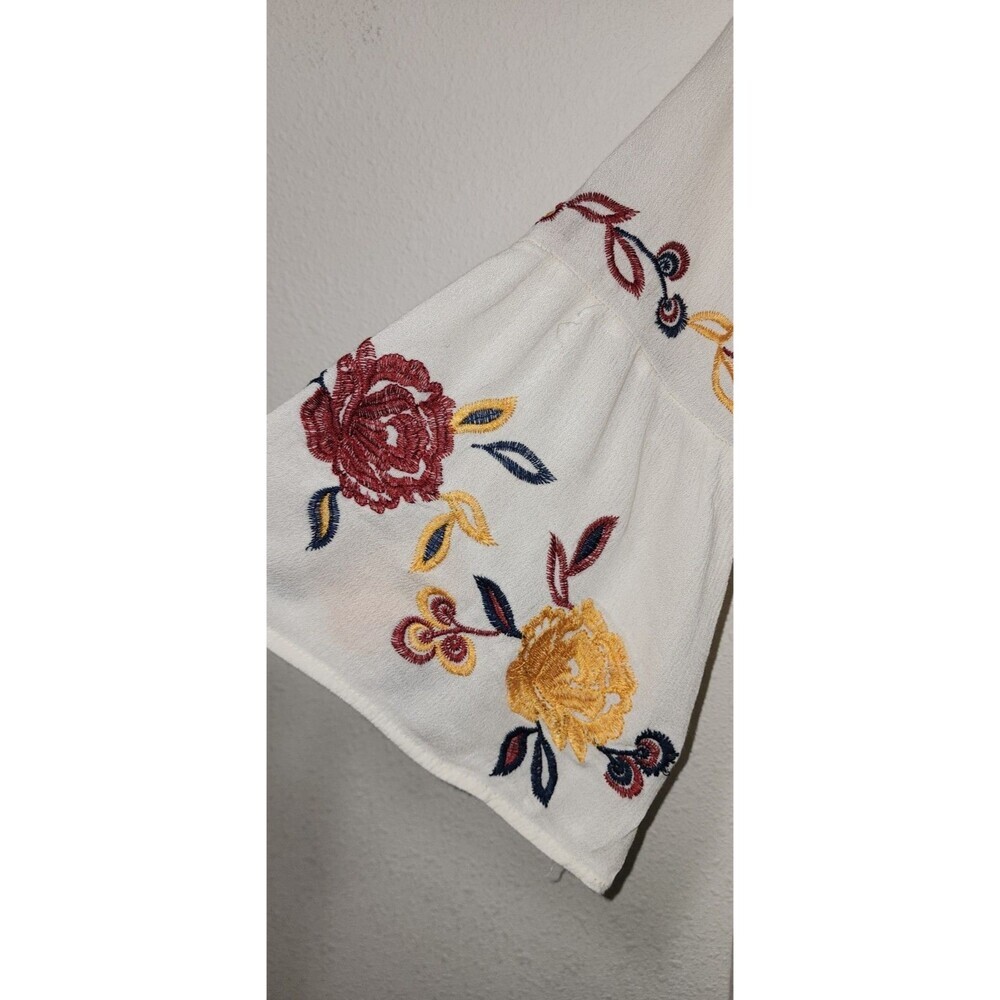 Blu Pepper Women's Ivory Boho Embroidered Peasant  Blouse Bell Sleeve Top Size M - Picture 3 of 5